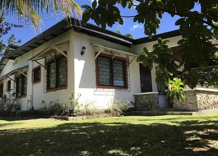Susara'S Resident Hotel Beau Vallon 
